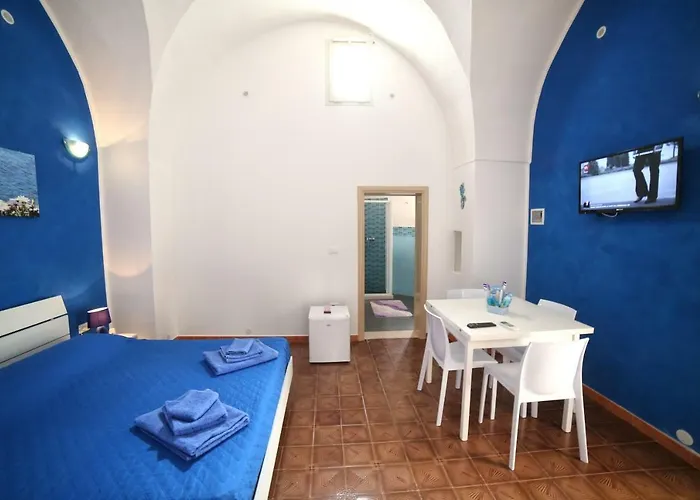 Alojamento de Acomodação e Pequeno-almoço Zi Micheli Salento *